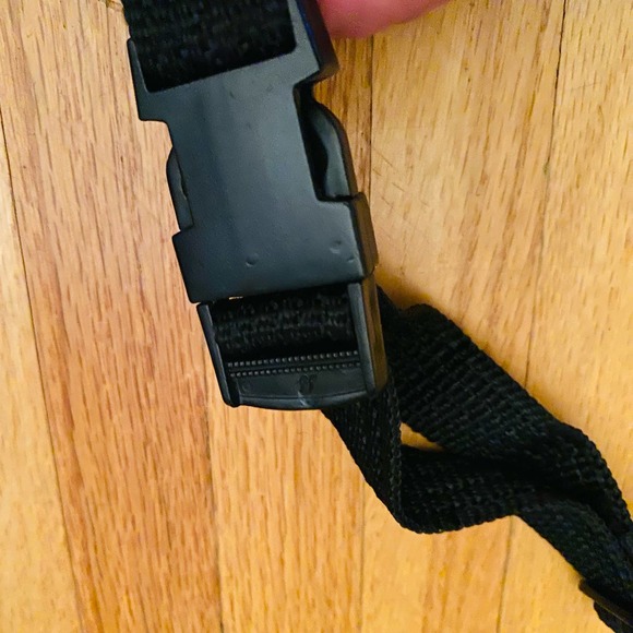 Unisex Black Fanny Pack Adjustable Waist Travel Bag Multi Zippered Pockets - Picture 4 of 5